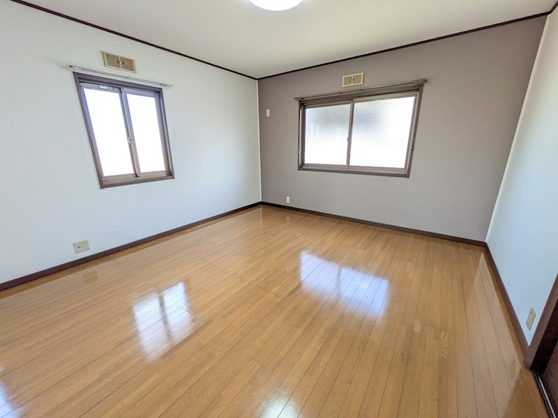 石岡市南台１丁目　中古戸建 内観写真（寝室）