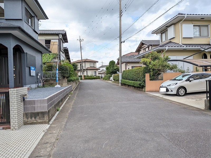 龍ケ崎市松葉１丁目　中古戸建 現地写真（前面道路含む現地写真）