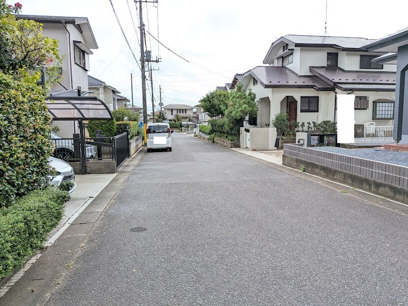 龍ケ崎市松葉１丁目　中古戸建 現地写真（前面道路含む現地写真）