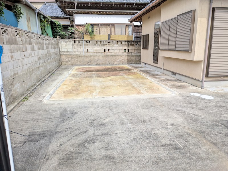 土浦市藤沢　中古戸建 現地写真（駐車場）