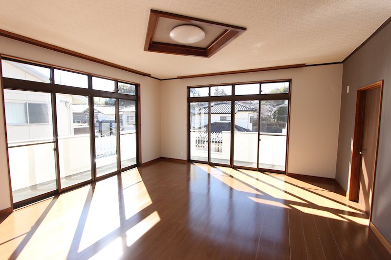阿見町青宿　中古戸建 内観写真（リビング）