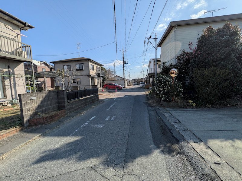 土浦市神立中央２丁目　中古戸建 現地写真（前面道路含む現地写真）