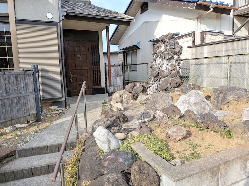 つくば市自由ケ丘　中古戸建 現地写真（玄関）