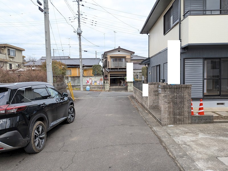 石岡市茨城２丁目　中古戸建 現地写真（前面道路含む現地写真）