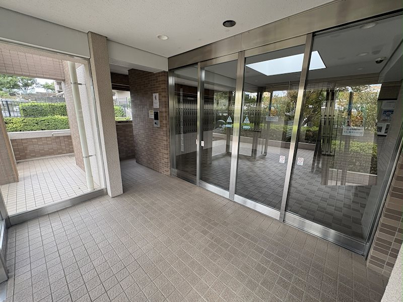 ハーモニータウン新取手壱番館 共用部写真（エントランス）