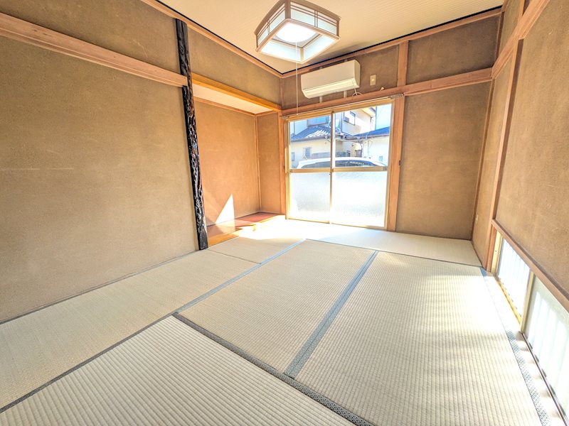下妻市下妻丙　中古戸建 内観写真（リビング以外の居室）