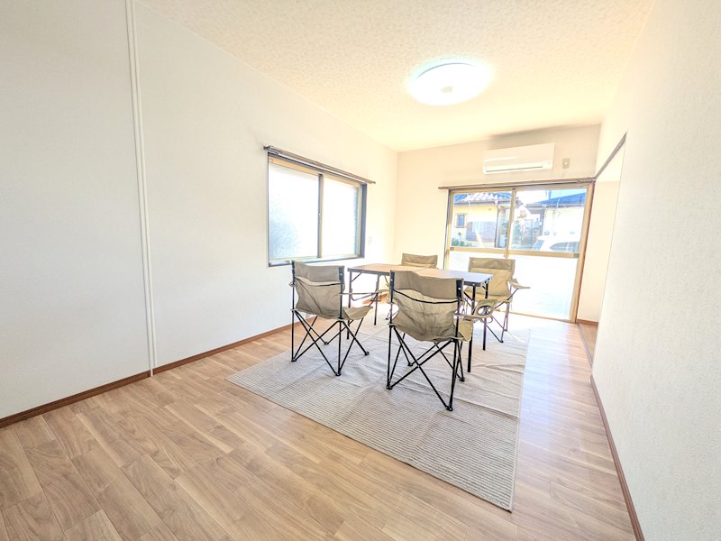 下妻市下妻丙　中古戸建 内観写真（リビング）