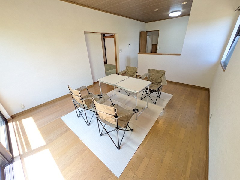 かすみがうら市牛渡　中古戸建 内観写真（リビング）