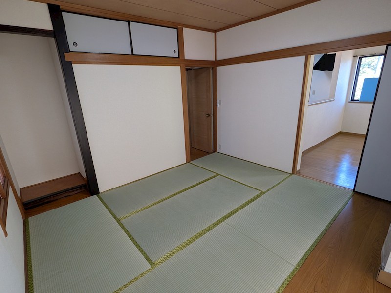 かすみがうら市牛渡　中古戸建 内観写真（リビング以外の居室）