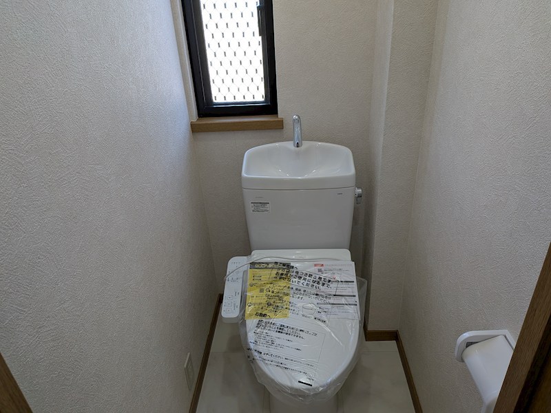 かすみがうら市牛渡　中古戸建 内観写真（トイレ）