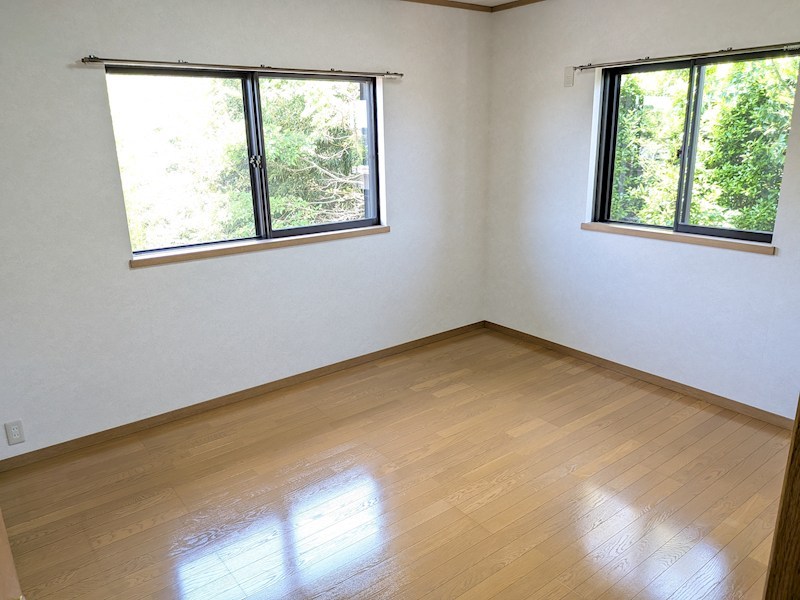 かすみがうら市牛渡　中古戸建 内観写真（リビング以外の居室）