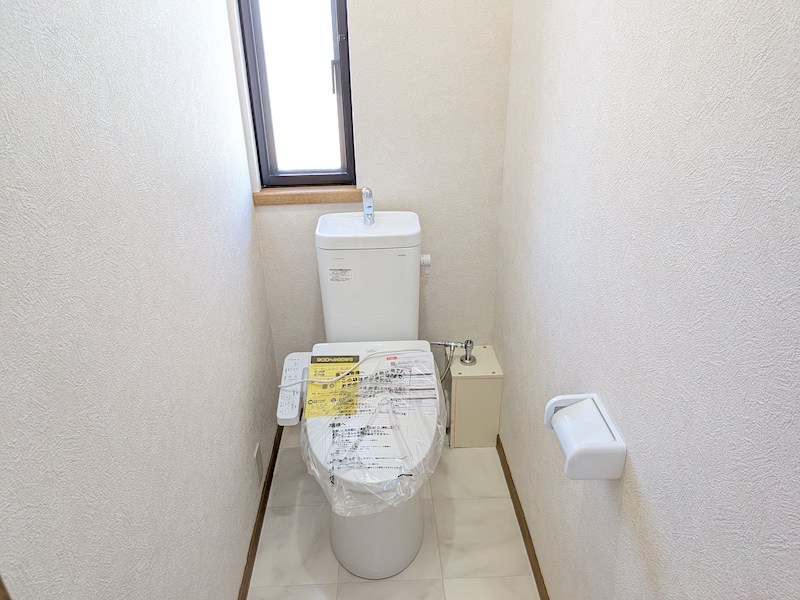 かすみがうら市牛渡　中古戸建 内観写真（トイレ）