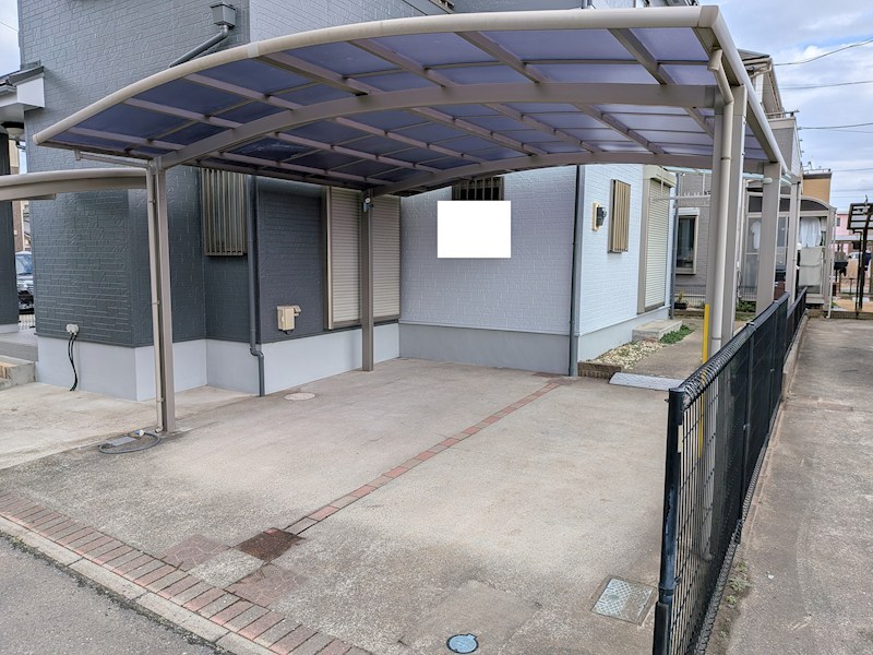 牛久市牛久町　中古戸建 現地写真（駐車場）