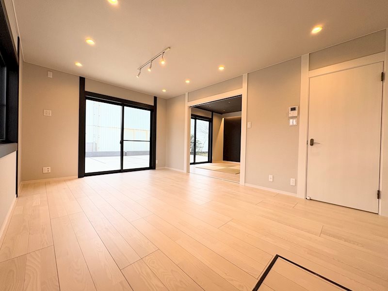 常総市孫兵ヱ新田　中古戸建 内観写真（リビング）