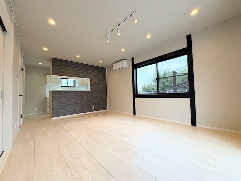 常総市孫兵ヱ新田　中古戸建 内観写真（リビング）