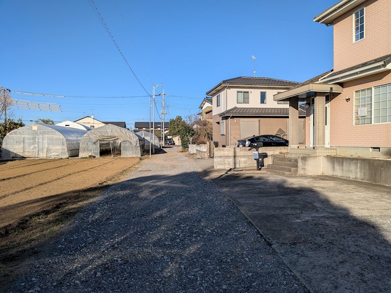 阿見町鈴木　中古戸建 現地写真（前面道路含む現地写真）