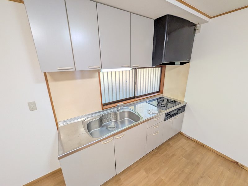 石岡市川又　中古戸建 内観写真（キッチン）