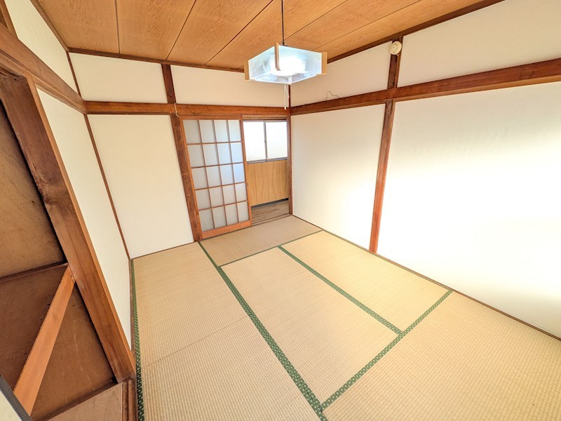 常総市原宿　中古戸建 内観写真（リビング以外の居室）