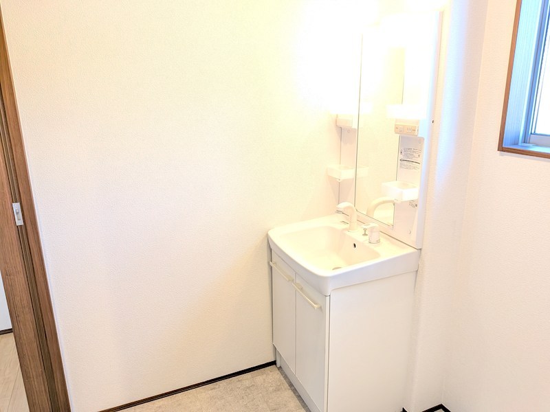 常総市豊田　中古戸建 内観写真（洗面台・洗面所）