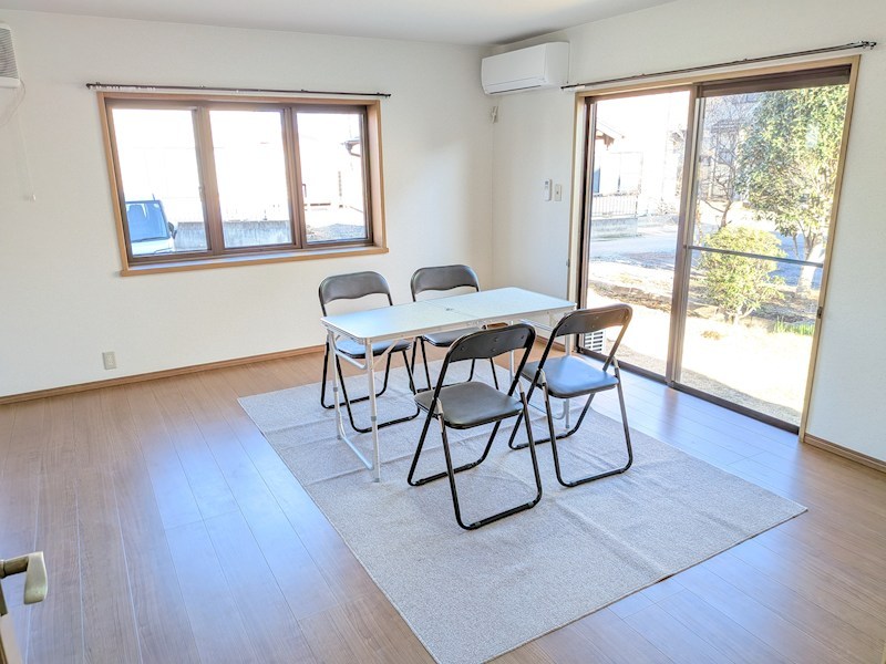 下妻市下妻丙　中古戸建 内観写真（リビング）