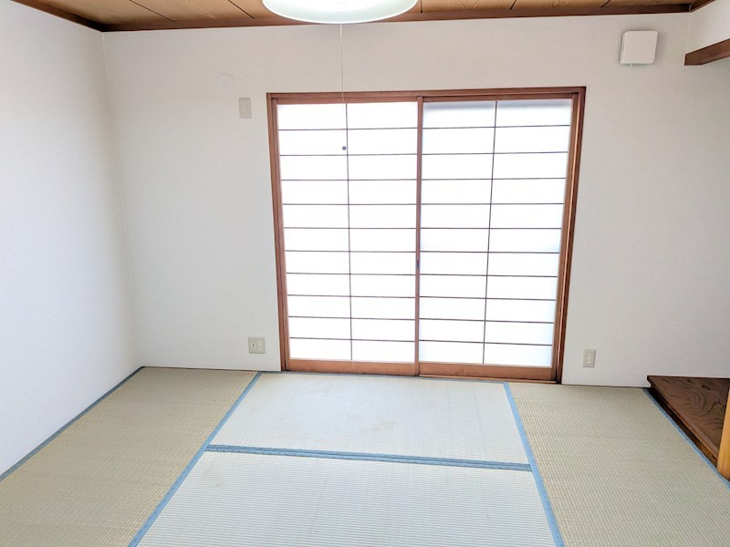 下妻市下妻丙　中古戸建 内観写真（リビング以外の居室）