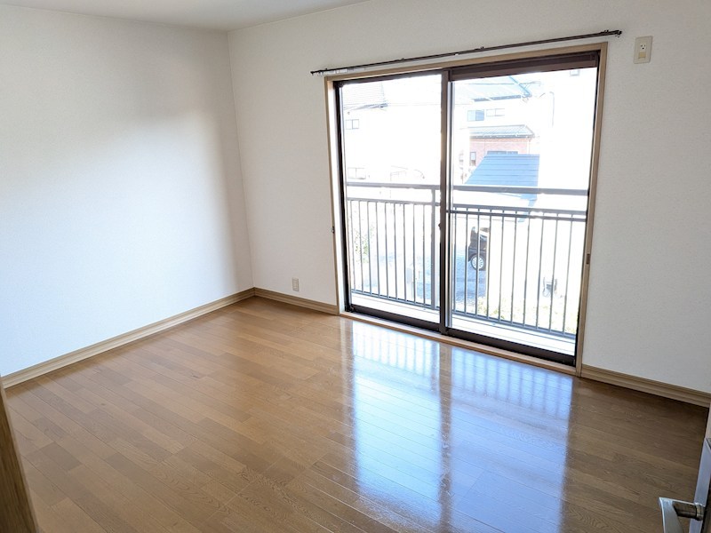 下妻市下妻丙　中古戸建 内観写真（リビング以外の居室）