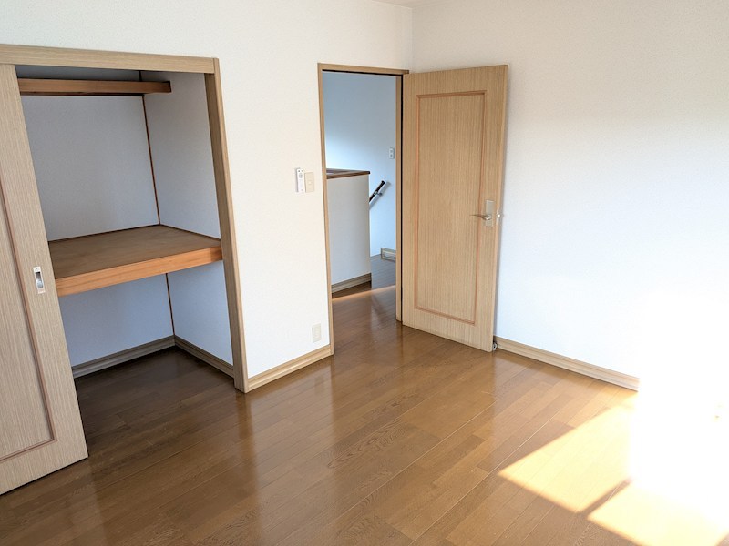 下妻市下妻丙　中古戸建 内観写真（リビング以外の居室）