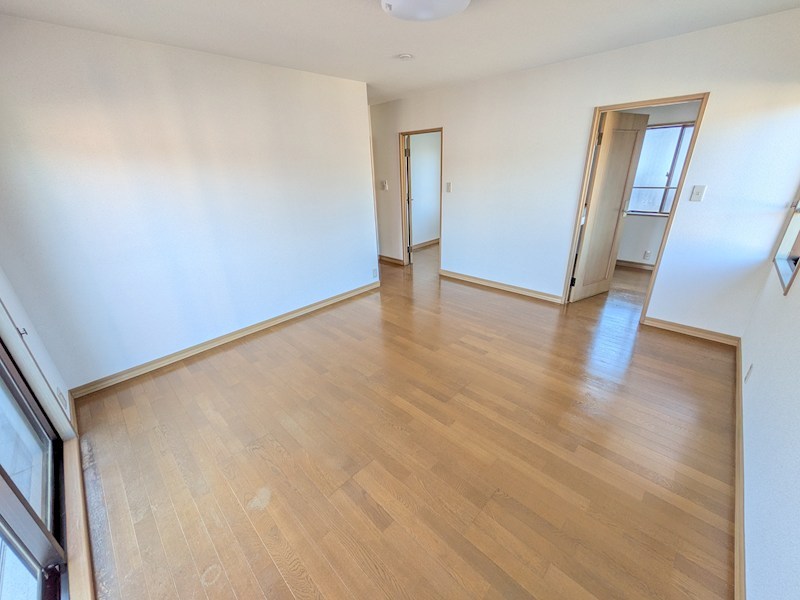 下妻市下妻丙　中古戸建 内観写真（リビング以外の居室）