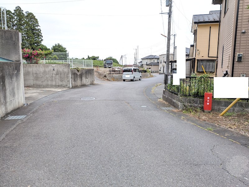 つくばみらい市西ノ台南　中古戸建 現地写真（前面道路含む現地写真）