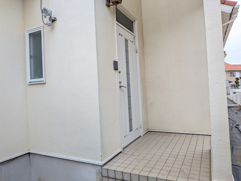 土浦市中貫　中古戸建 現地写真（玄関）