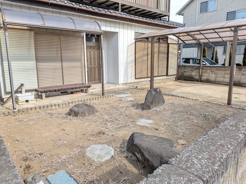 阿見町中央３丁目　中古戸建 現地写真（庭）