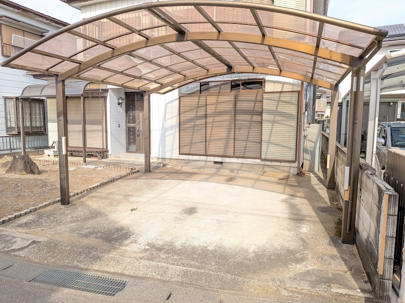 阿見町中央３丁目　中古戸建 現地写真（駐車場）