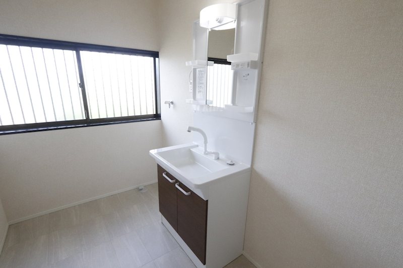 古河市中田　中古戸建 内観写真（洗面台・洗面所）