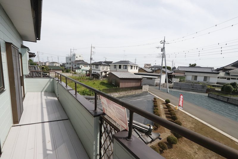 古河市中田　中古戸建 現地写真（バルコニー）