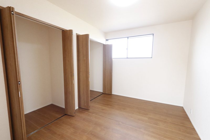 古河市中田　中古戸建 内観写真（リビング以外の居室）
