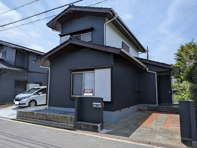 つくば市自由ケ丘　中古戸建 現地写真（駐車場）