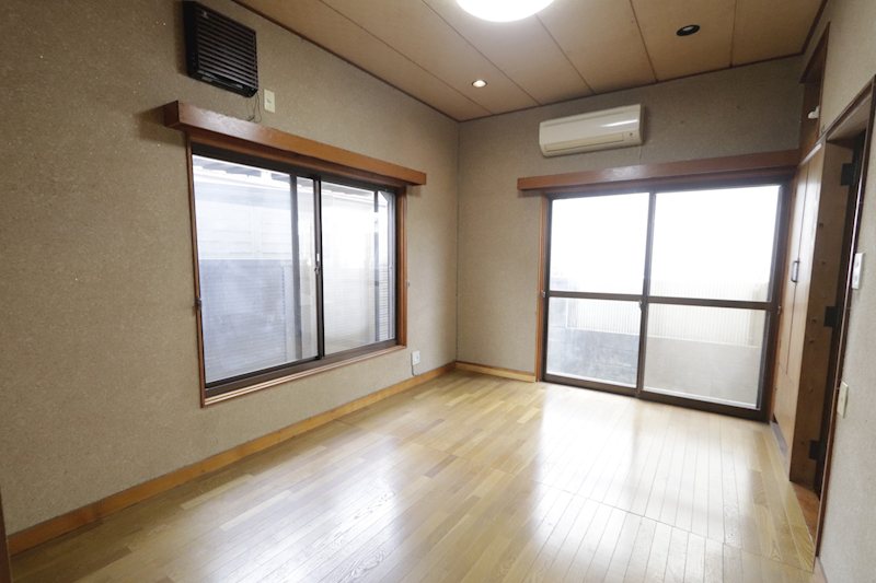 古河市三杉町２丁目　中古戸建 内観写真（リビング以外の居室）