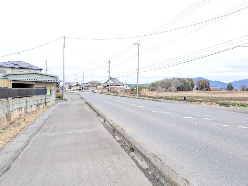 筑西市桑山　中古戸建 現地写真（前面道路含む現地写真）