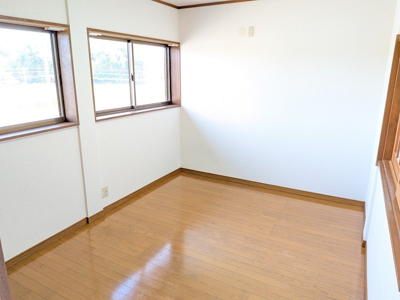 筑西市桑山　中古戸建 内観写真（リビング以外の居室）
