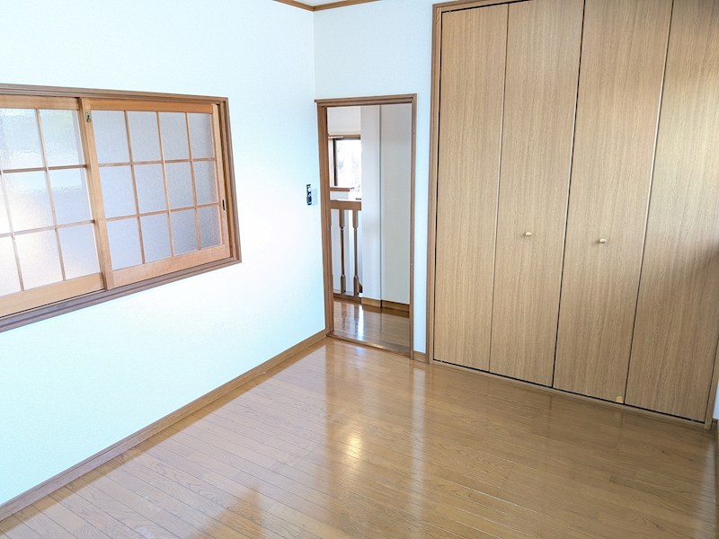 筑西市桑山　中古戸建 内観写真（リビング以外の居室）