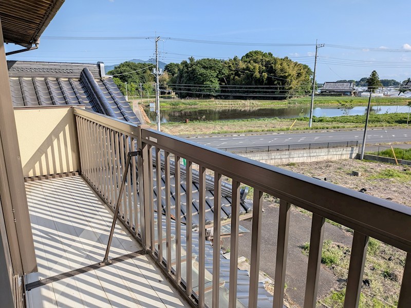 筑西市桑山　中古戸建 現地写真（バルコニー）