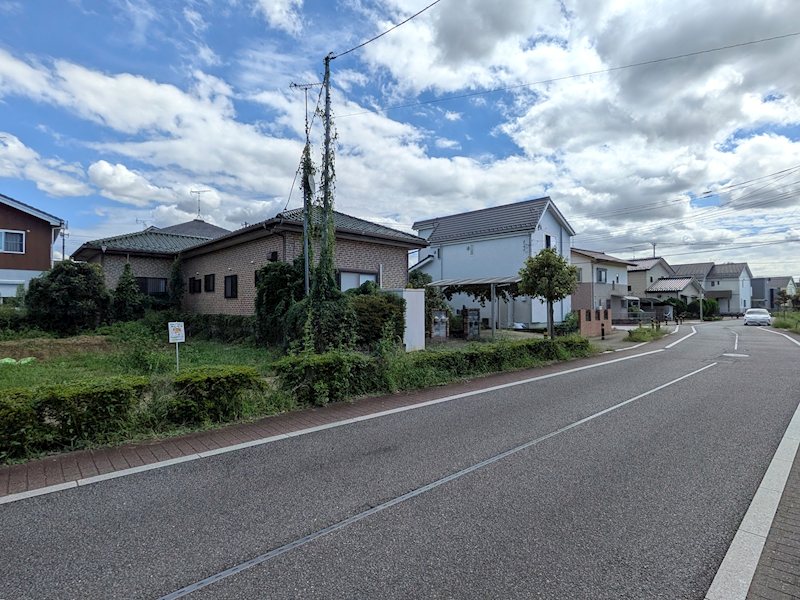 つくばみらい市陽光台２丁目　中古戸建 現地写真（前面道路含む現地写真）