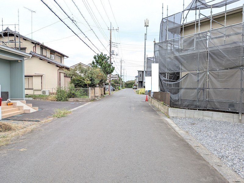 阿見町実穀　中古戸建 現地写真（前面道路含む現地写真）