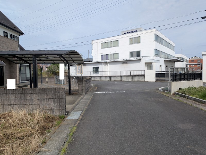筑西市みどり町１丁目　中古戸建 現地写真（前面道路含む現地写真）