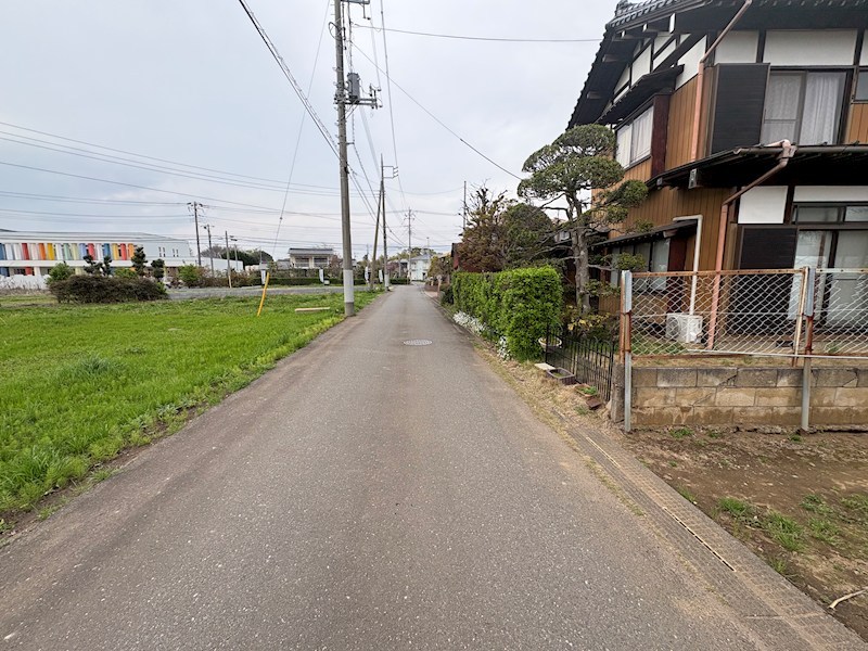 つくば市上ノ室　土地 現地写真（前面道路含む現地写真）