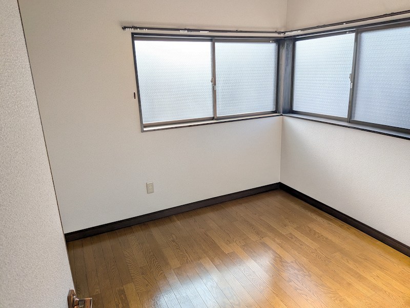 筑西市幸町３丁目　中古戸建 内観写真（リビング以外の居室）