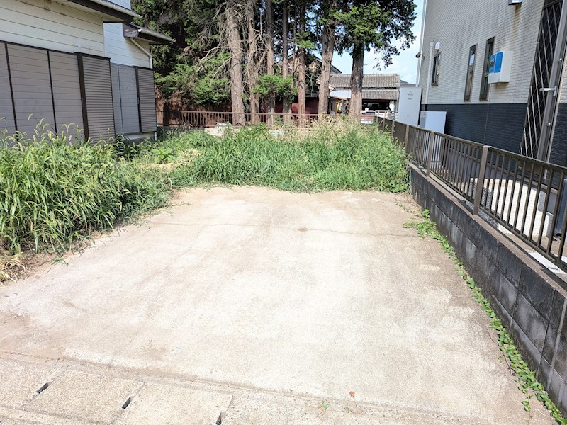 古河市長左エ門新田　中古戸建 現地写真（駐車場）