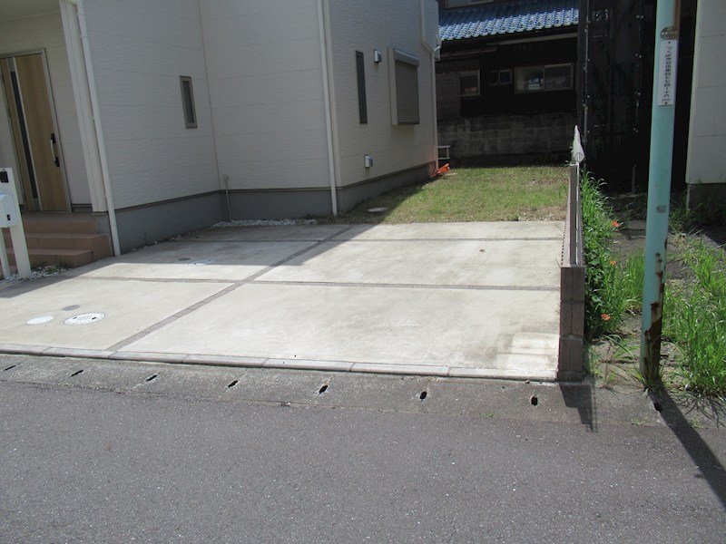 つくば市谷田部　中古戸建 現地写真（駐車場）