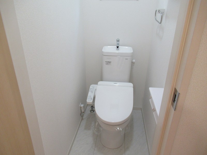 つくば市谷田部　中古戸建 内観写真（トイレ）