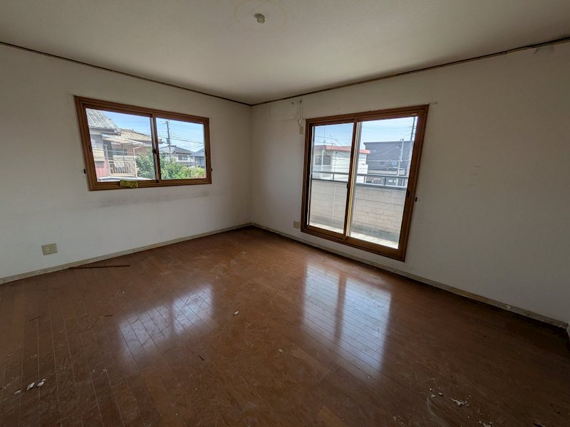 古河市上辺見　中古戸建 内観写真（リビング以外の居室）